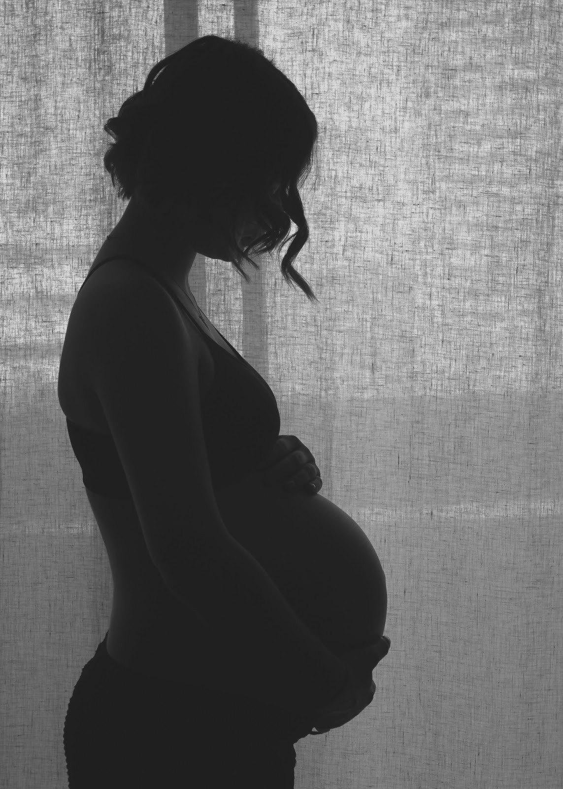 maternity photoshoot ideas at home - Silhouette