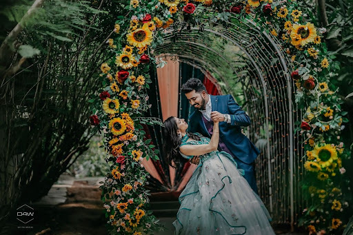 Take cues from this couple who nailed their engagement photoshoot poses  like a pro ✨💍 Follow @weddinganswers for latest wedding… | Instagram